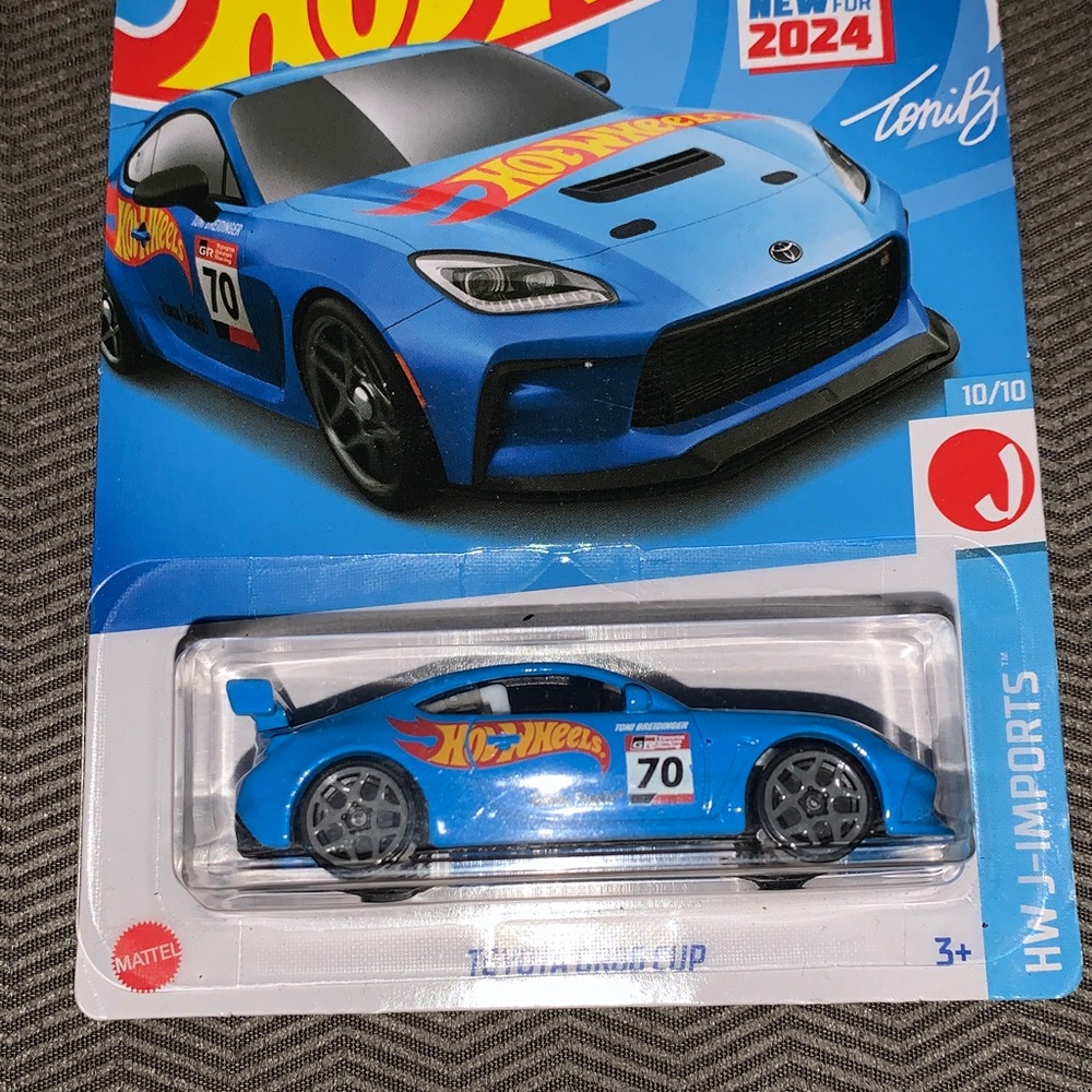 Toyota GR86 Cup Hot Wheels J. Imports